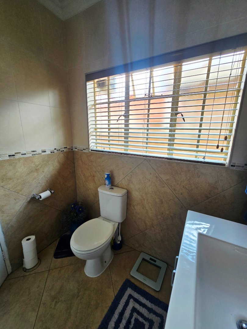 3 Bedroom Property for Sale in Flimieda North West